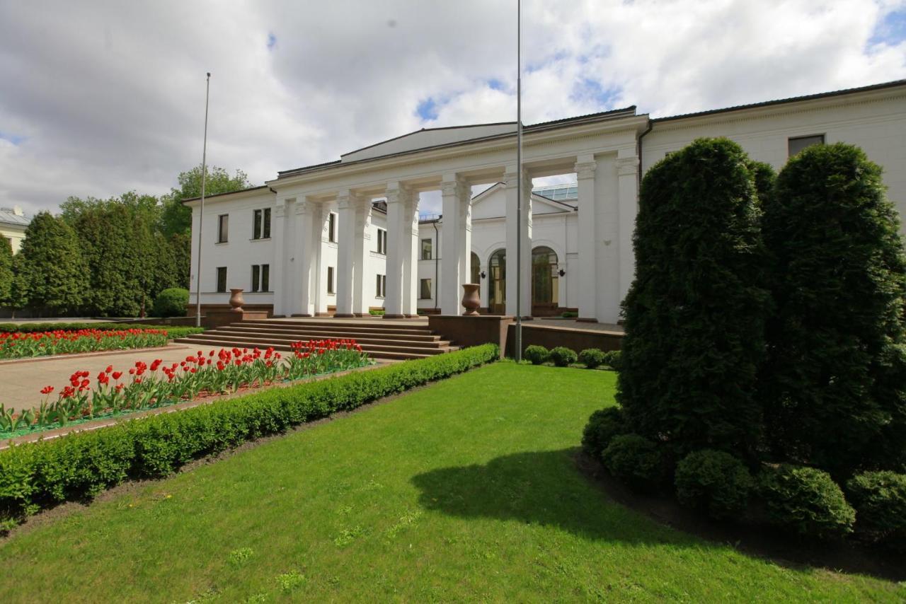 Vip Apartments Dipservice Hall Мінськ Екстер'єр фото