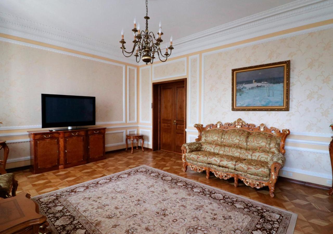 Vip Apartments Dipservice Hall Мінськ Екстер'єр фото