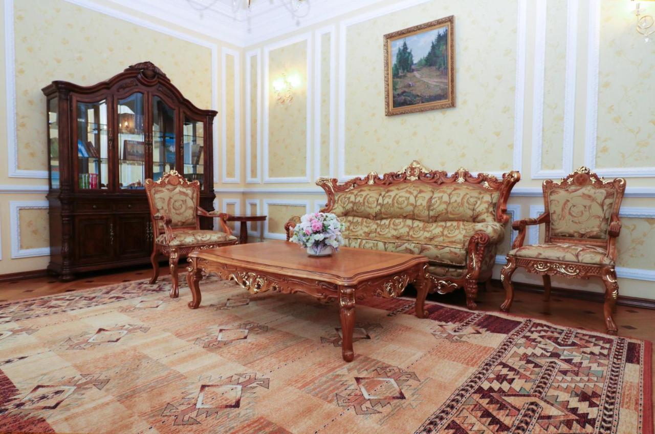 Vip Apartments Dipservice Hall Мінськ Екстер'єр фото