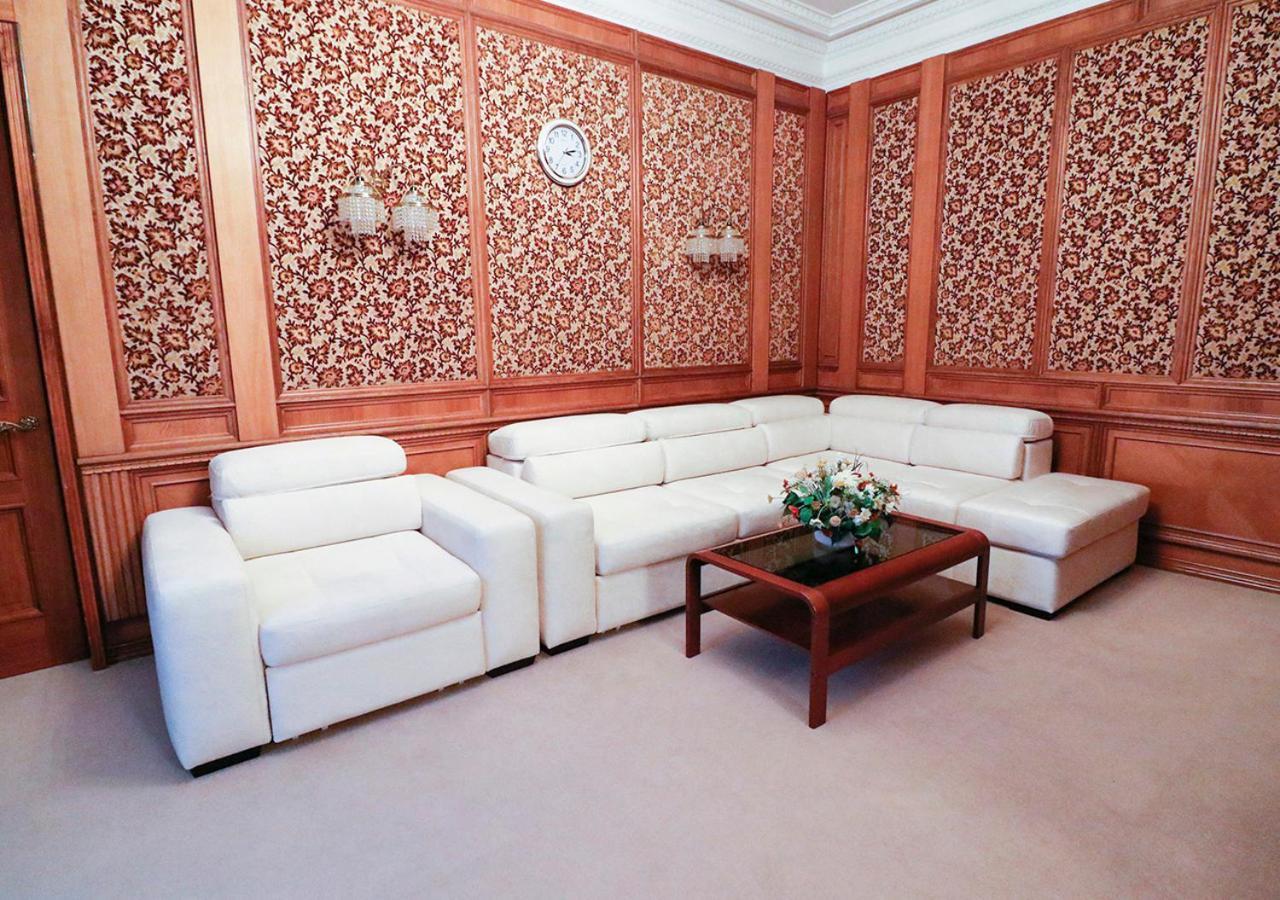 Vip Apartments Dipservice Hall Мінськ Екстер'єр фото