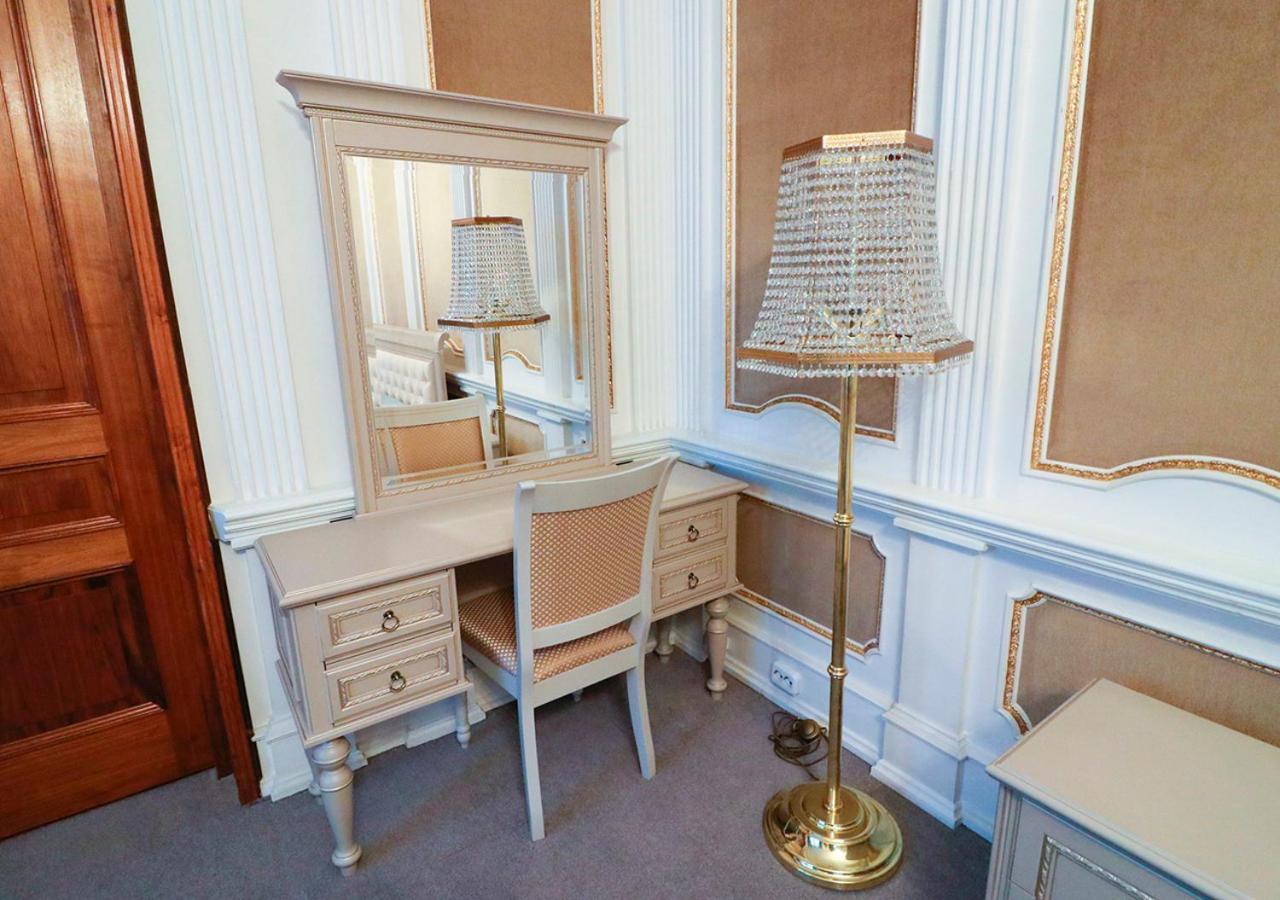 Vip Apartments Dipservice Hall Мінськ Екстер'єр фото