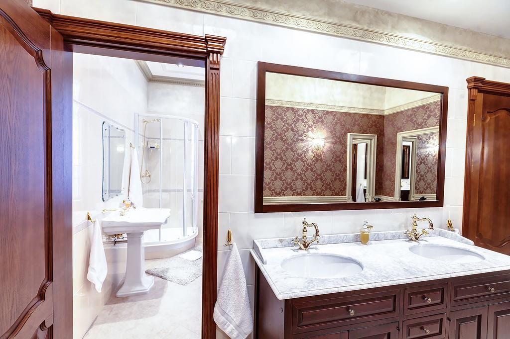 Vip Apartments Dipservice Hall Мінськ Екстер'єр фото